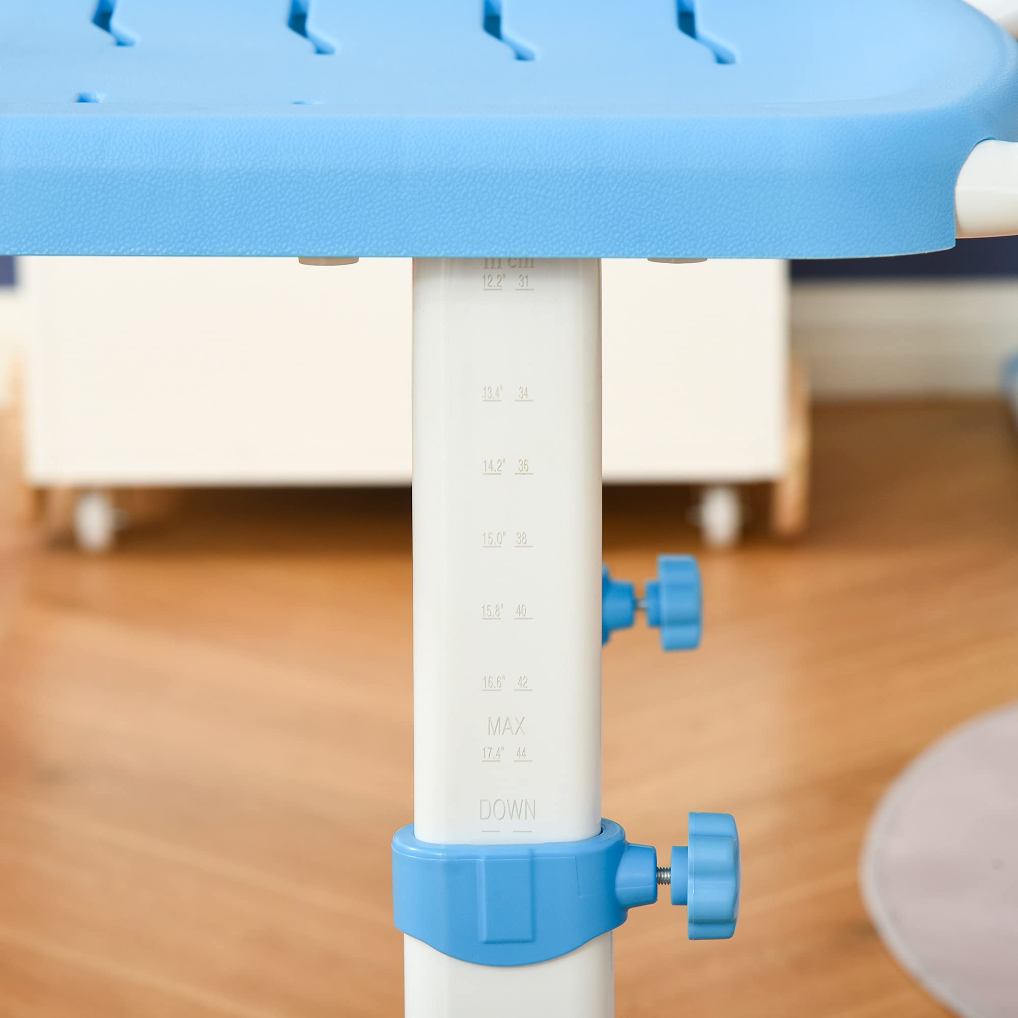 HOMCOM Pupitre Infantil 2 en 1 Juego de Escritorio y Silla para Niños de +6 Años con Altura Ajustable Mesa Regulable en Ángulo y Bandeja Deslizante 66x47x77 cm Azul