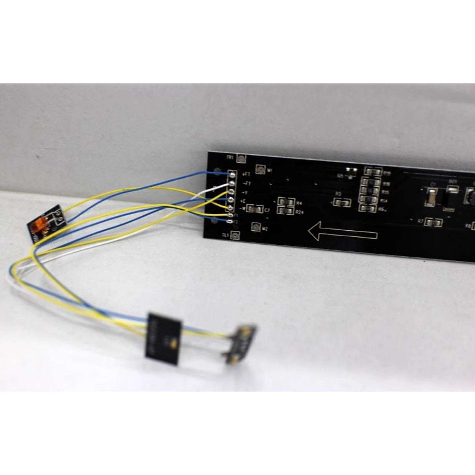 Baoblaze Circuit Imprimé Professionnel pour Trains Ho à L'échelle Ho 1/87 avec Effets Lumineux et Sonores