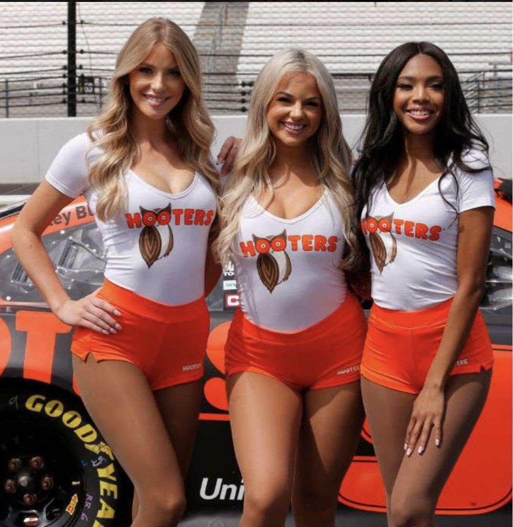 Hooters ライセンスプレート 2000年代