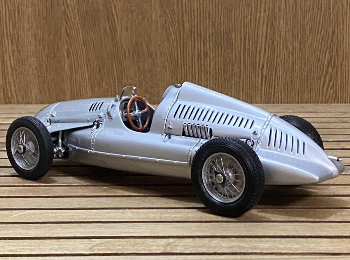 Amazon | CMC 1/18 Auto Union Type D 1938 2986cc V12 ◇ アウト 