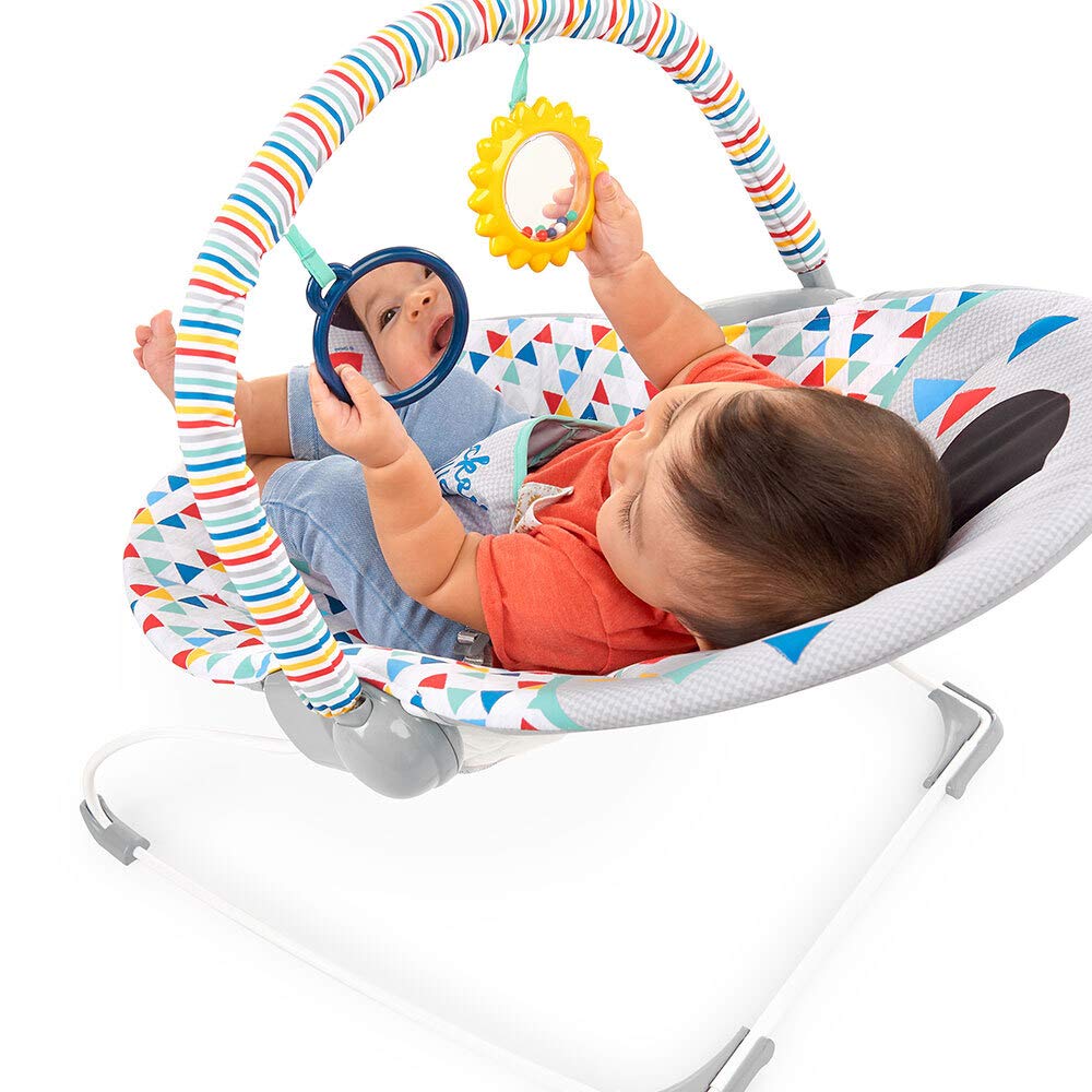 Bright Starts Disney Bébé Mickey Mouse Transat Bébé Confortable Vibrations Apaisantes Musique Barre de Jouets Amovible 0-6 Mois 9 kg