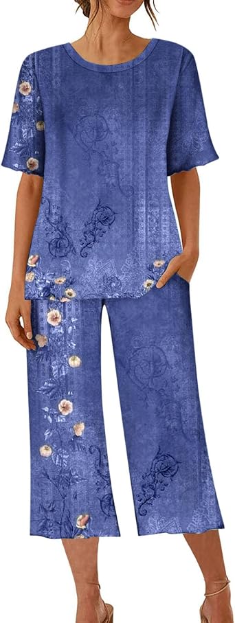 Womens Pyjamas Set UK Clearance, Ladies 2 Piece Outfits Loungewear Sets Short Sleeve T Shirts and Capri Pants Florals Print Nightwear Casual Comfort Sleepwear Elasticated Waist Pjs Gift for her