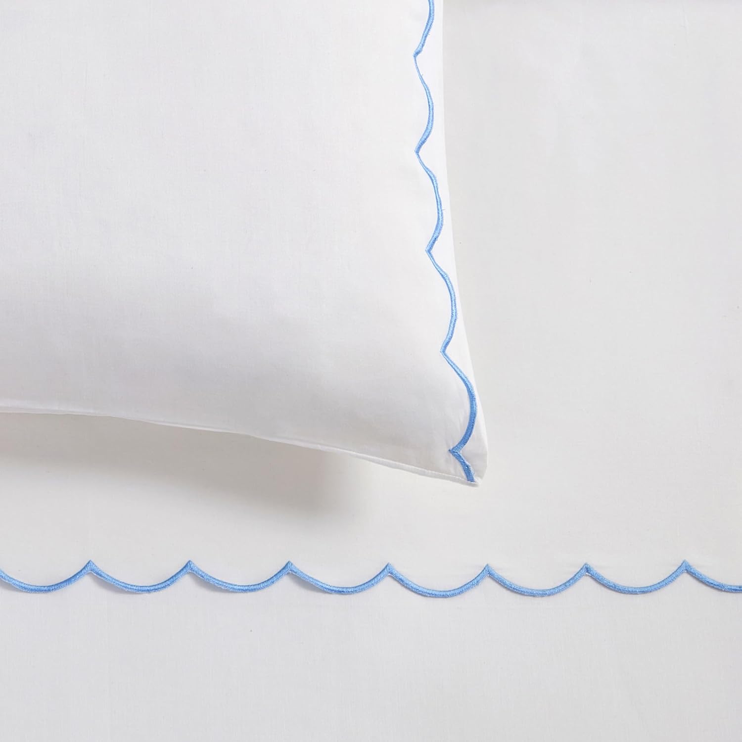 Peri Home Full Size Sheet Set, 4 Piece Bed Sheets, Breathable Soft 300 TC 100% Cotton with Embroidered Scalloped Edge, 1 Flat Sheet, 1 Fitted, 2 Pillowcases, Full, White with Blue Scallop