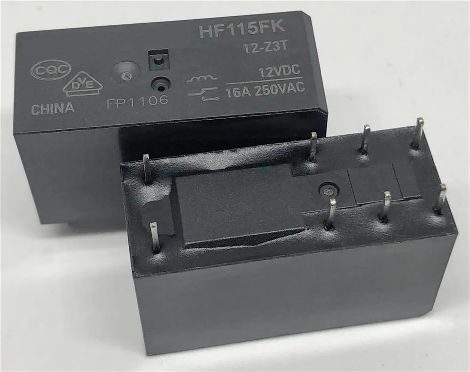 Relé HF115FK 12-Z3T para solucionar fallos de encendido en placas de 12V 3
