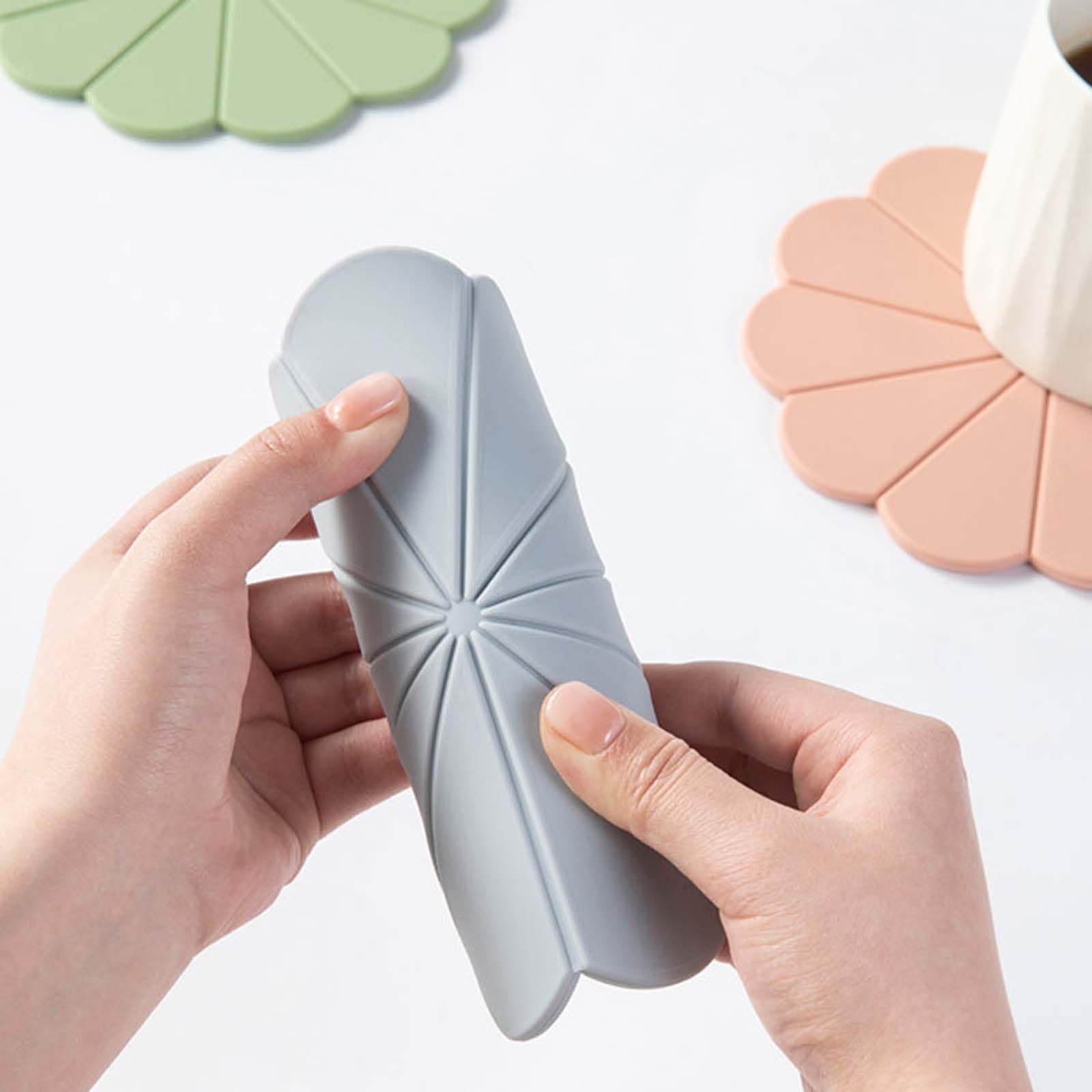 Dessous de Plat en Silicone avec Support de Rangement,