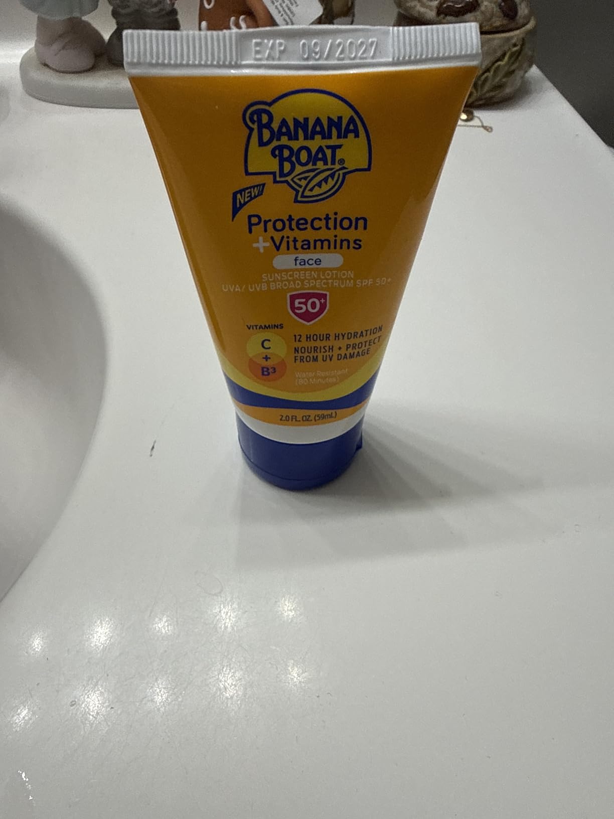 Banana Boat Protection + Vitamins Face Sunscreen Lotion SPF 50 | Travel Size Sunscreen for Face, Moisturizing with Vitamin C & Vitamin B3 Niacinamide, SPF 50 Sunblock Lotion, Fragrance Free, 2Fl Oz