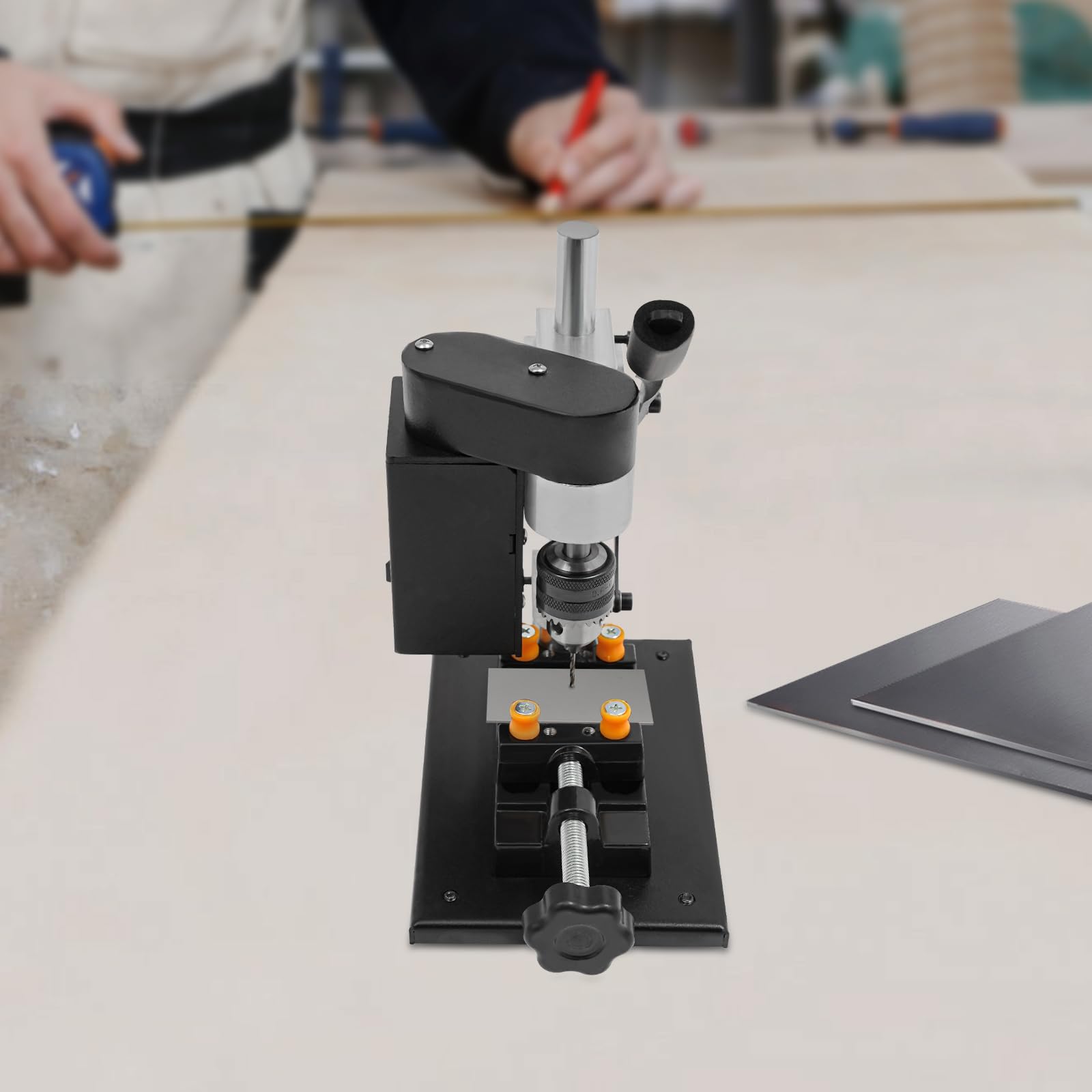 Mini-Bohrmaschine 0,6-6mm Bohrfutter Kupferkernmotor Tischbohrer mit Bankklemme Einstellbare Geschwindigkeit für Holz Kunststoff Metall präzise Bearbeitung einfache Handhabung