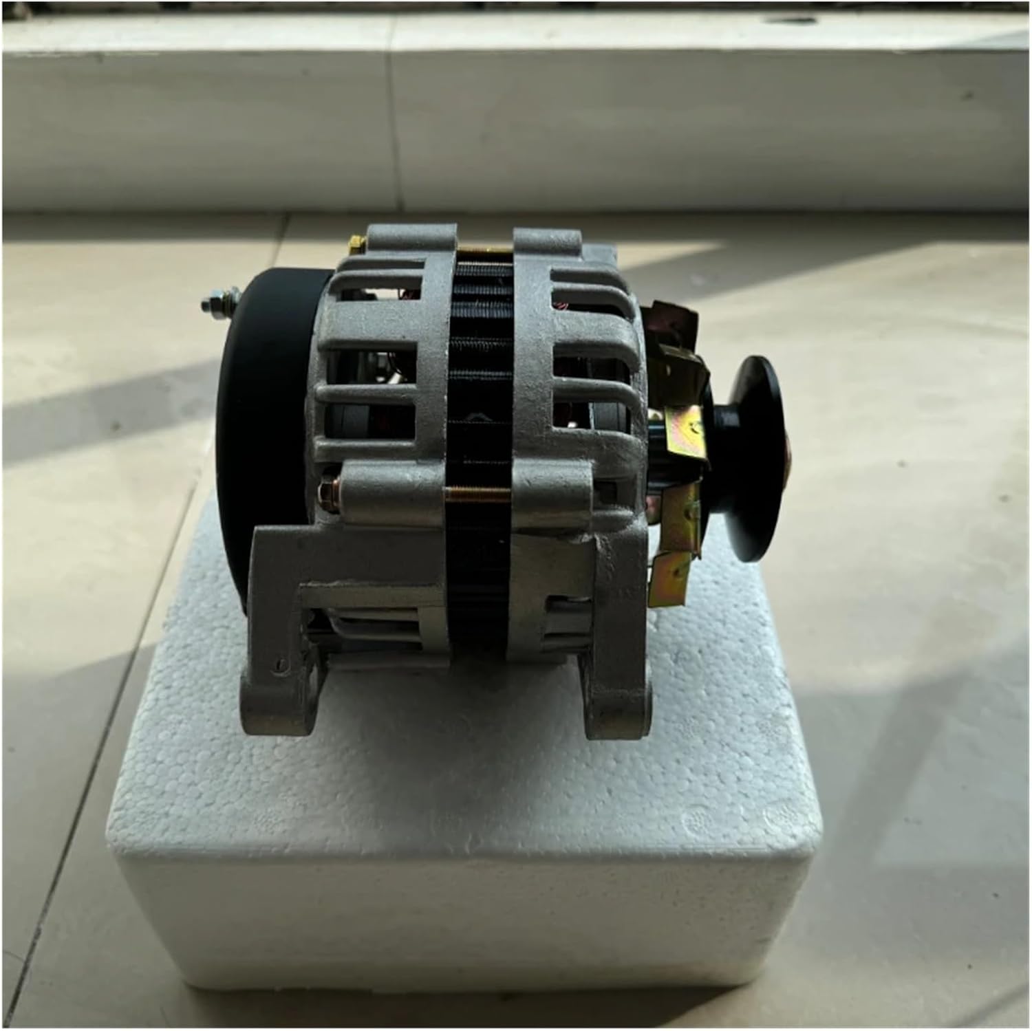 3000W 2000W High Power Alternator 220V AC Permanent Magnet Generator With Voltage Regulator Brushless Dynamo Compatible With Charging(1500W 220V AC,230V)
