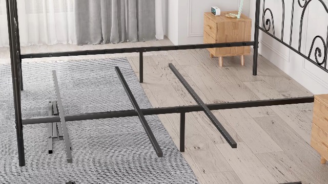 く*ん様 北朝鮮　金属製フレーム アート作品 約42cm x 32cm く*ん様 北朝鮮 金属製フレーム アート作品 約42cm x 32cm く