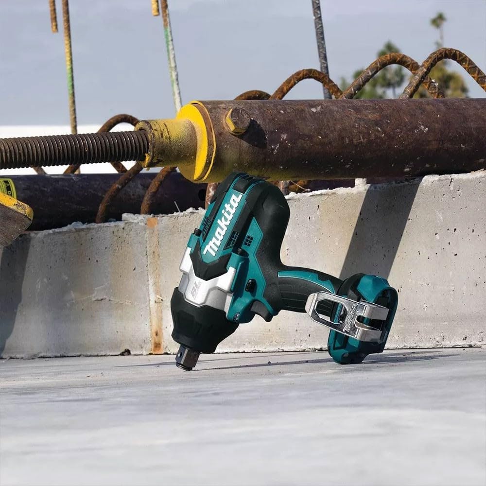 Makita Lxt DTW1001 Akumulatorowa Wkrętarka Udarowa, Niebieski/Czarny, z 2 x akumulatorem 5,0 Ah