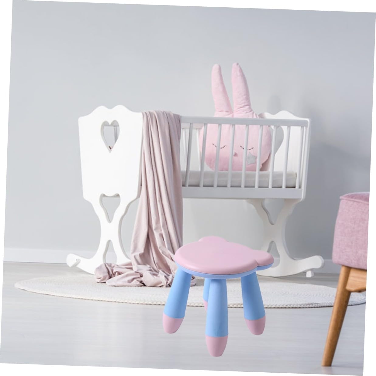 STAHAD ’s Anti-Slip Plastic Step Stool Cartoon Bear Design, Thickened Non-Skid Footstool for Home and Preschool, Cute Pink Shoe Changing Stool,