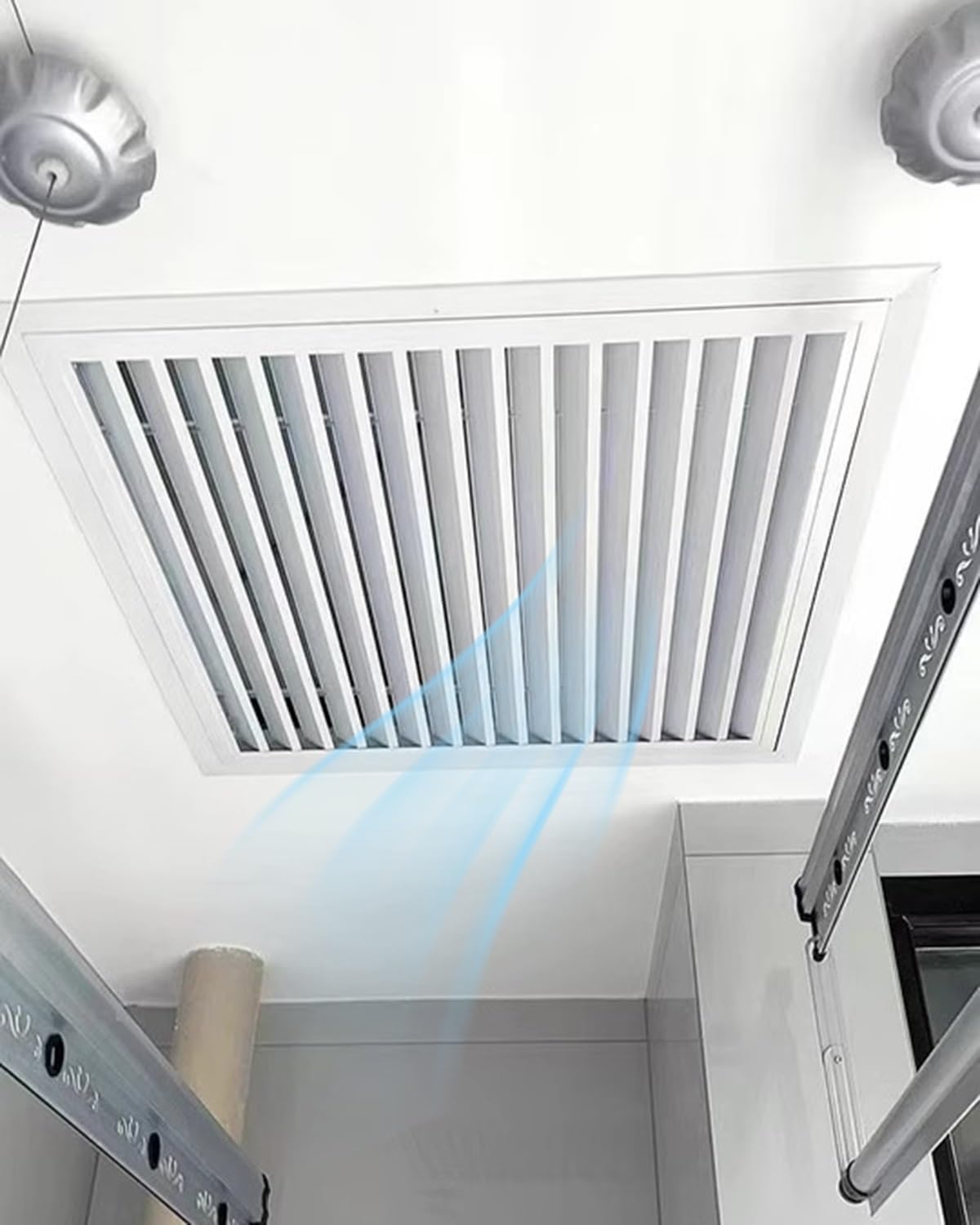 Panneau d'accès pour cloison sèche résolvant les problèmes de condensation murale