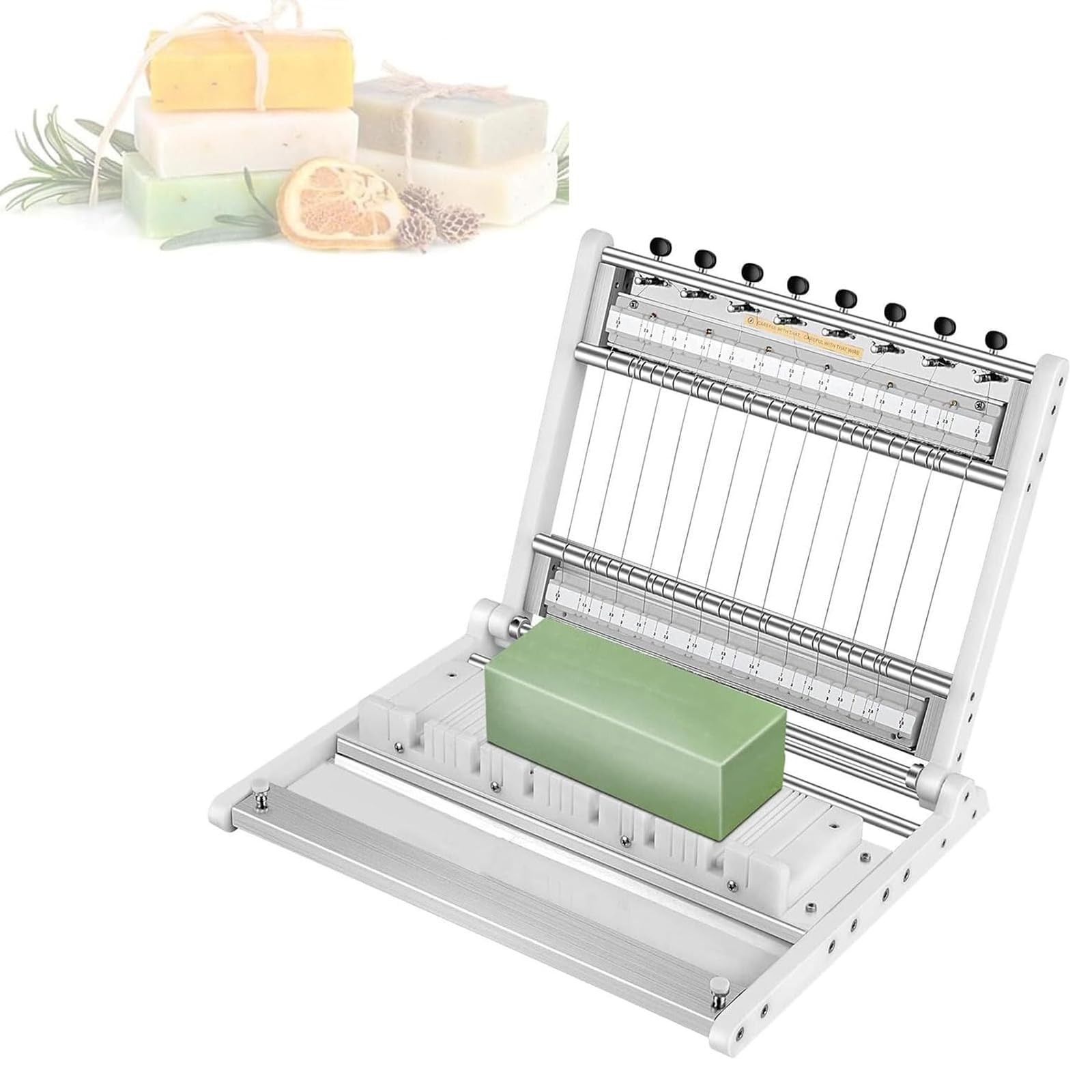 Questo tagliasapone Regolabile con Base Antiscivolo è Ideale per la Produzione Artigianale di Sapone e Candele.