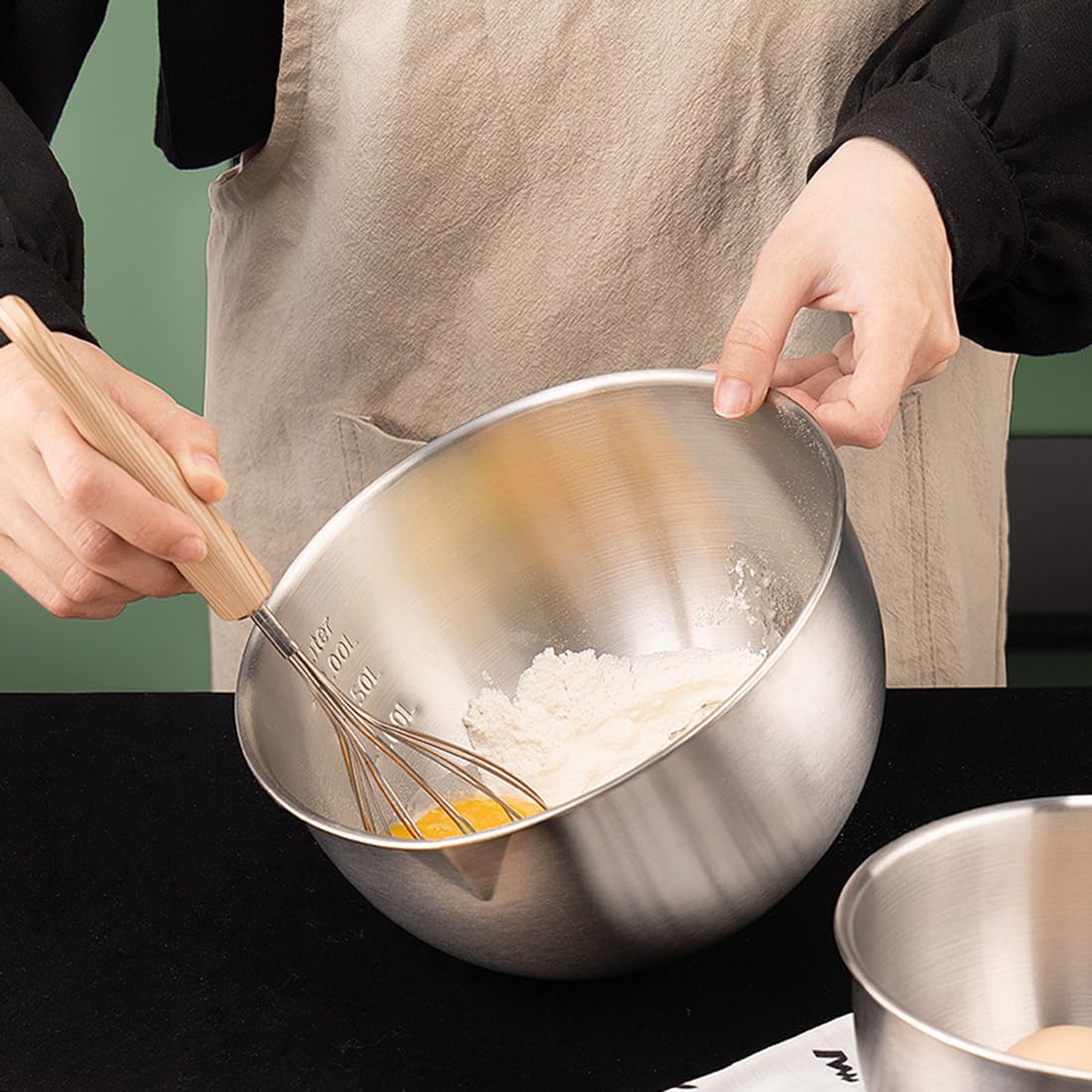 Confezione da 2 ciotole in acciaio inox, 1500 ml e 2500 ml, set da cucina con beccuccio e indicatore di misurazione, ciotole profonde in metallo antispruzzo per cuocere, cucinare, lavare