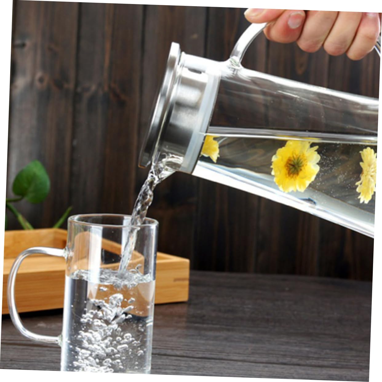 Große Wasserflasche und Spülmaschinenfest aus Borosilikatglas Feine Verarbeitung mit 1450ml Fassungsvermögen für Küche und Haushalt