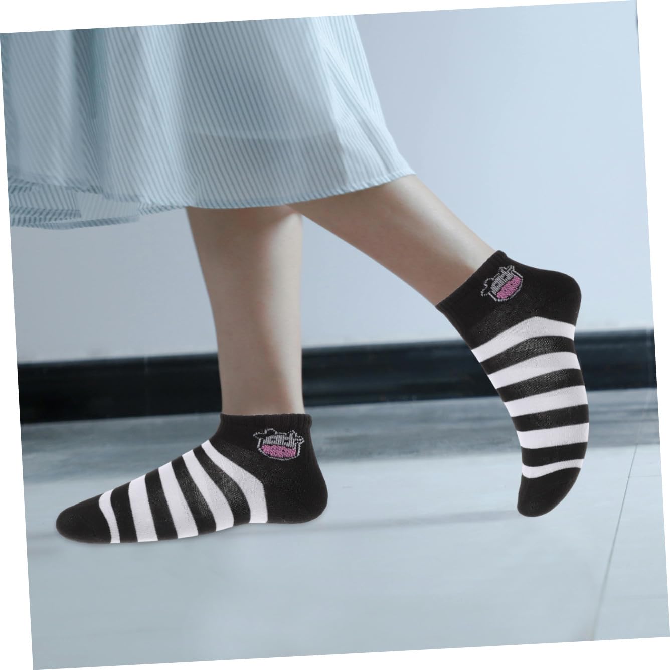 LIOOBO Calcetines Cortos de Vaca para Mujer de Algodón, Calcetines Tobilleros Cómodos y Transpirables Ideales para Fiesta Verano y Uso Diario
