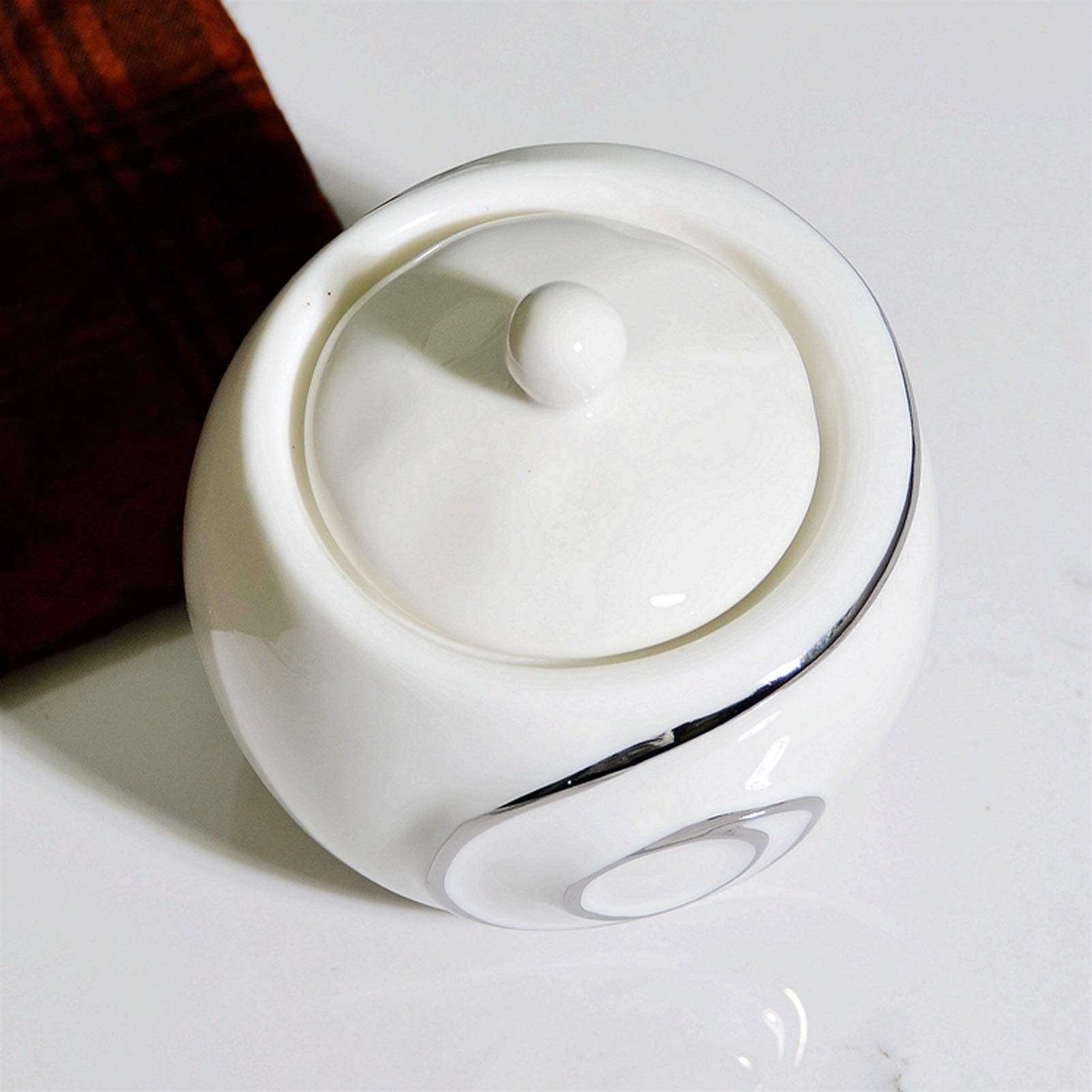 Sucrier Sucrier avec Couvercle Simple Blanc Argenté Artisanat Céramique Assaisonnement Bol Sel Bol à café Sucrier Le Meilleur Choix pour Les Cadeaux Entre Amis Bonbonnière Bocaux
