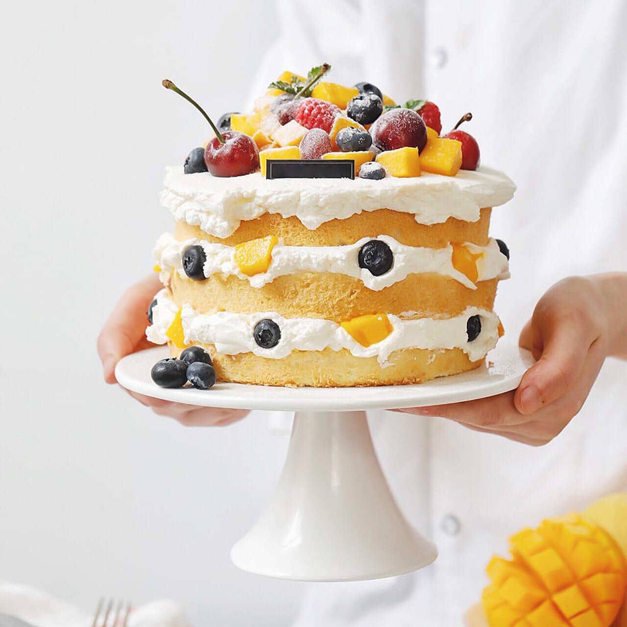 Cabilock Kuchenplatte Mit Glasglocke Keramik Kuchenständer Mit Fuß Für Kuchen Obst Und Gebäck Servierplatte Für Hochzeit Buffet Party Und Tischdekoration