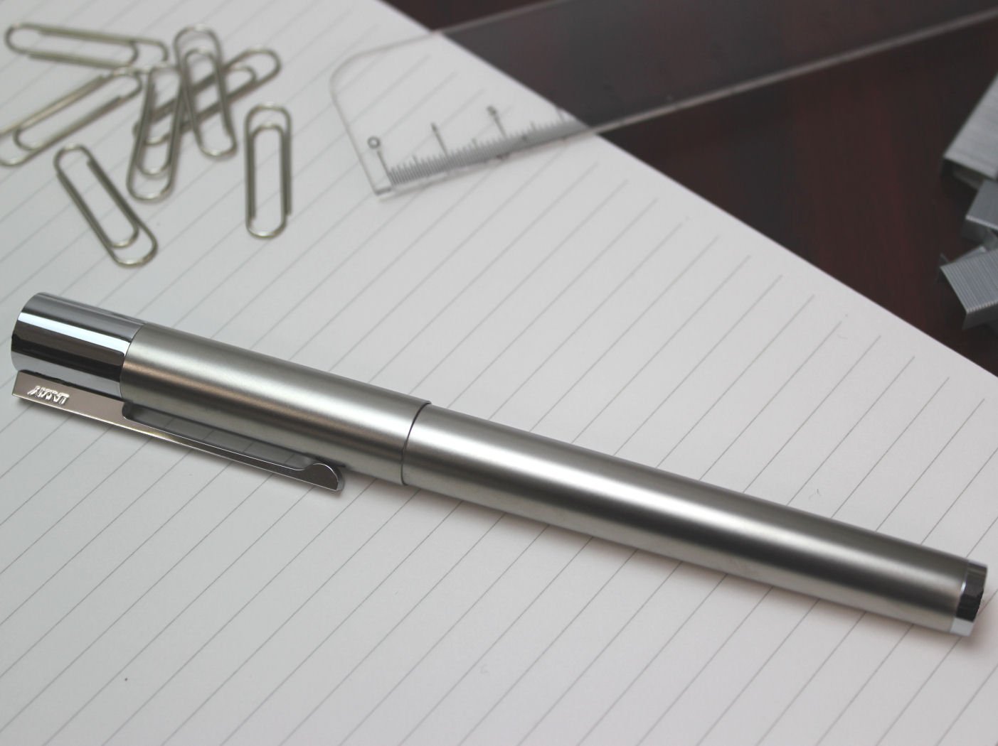 Amazon.co.jp: LAMY ラミー ボールペン 水性 スカラ チタン L378 正規