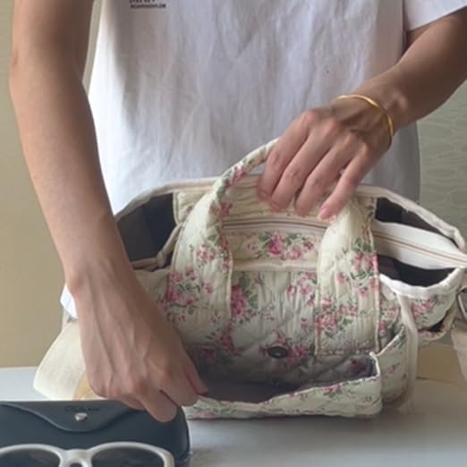 ショルダーバッグ・ポシェット Floral Jacqueline Print Pat Tote Amazon.com: Floral Quilted Tote Bag for Women, Cute