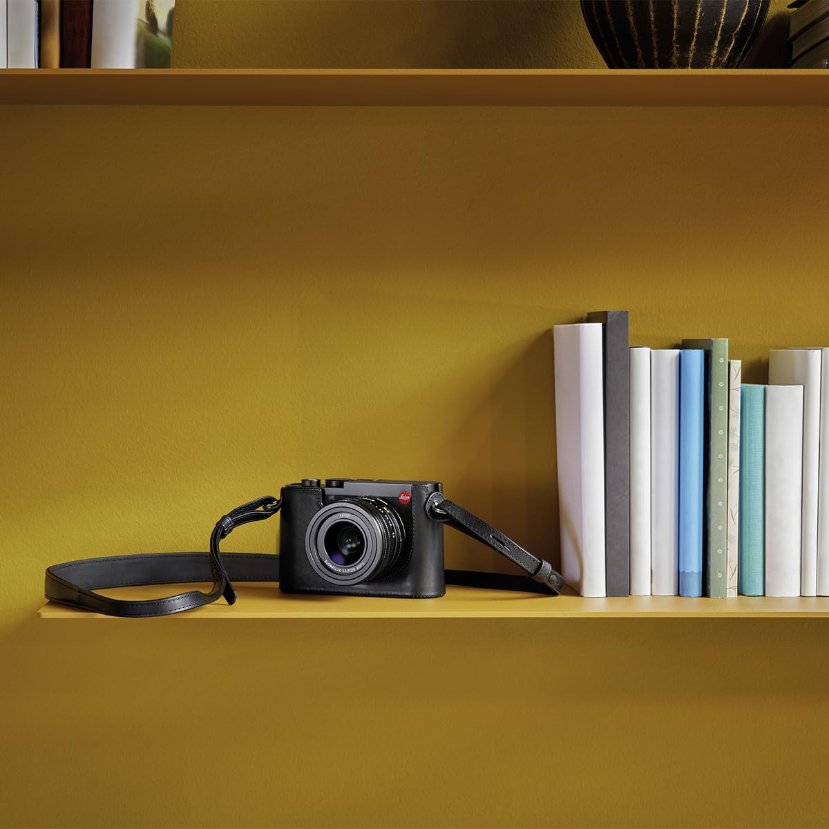 Amazon.co.jp: LEICA ハーフケース、レザー、ブラック、Q3(19651