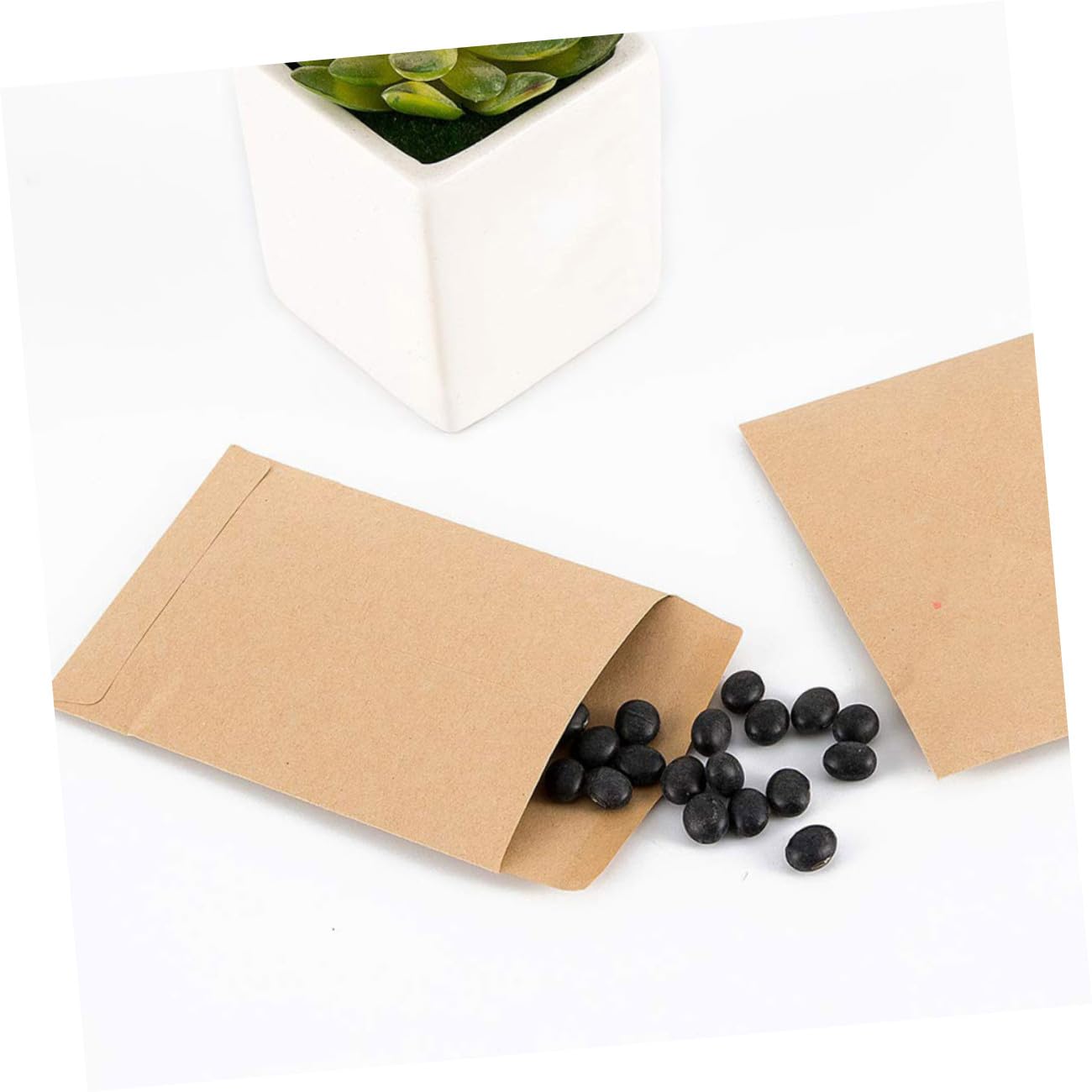 SEWACC 200 Sobres de Papel Kraft en Amarillo Resistentes al Desgarro para Documentos Cartas Postales Diseño Fácil de Usar