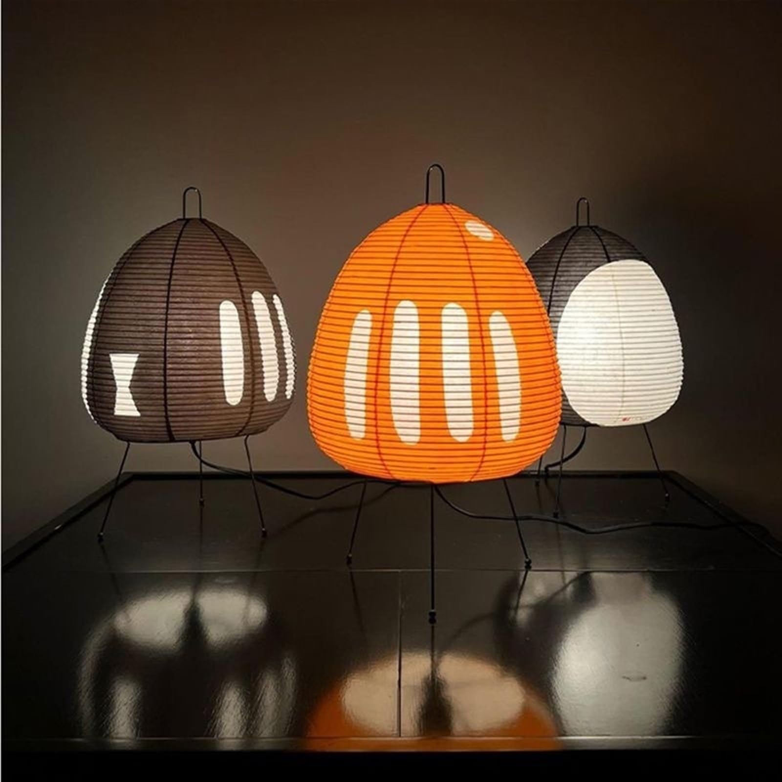 YANROSE Lampe Lanterne En Papier De Riz Blanc Sur Trépied En Fer - Lampe De Table Et Chevet Élégante Pour Chambre, Salon, Bureau Et Salle à Manger