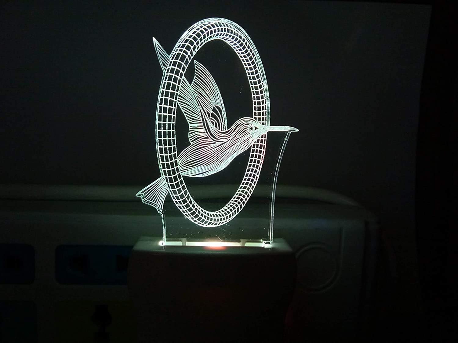 ARJAVA Flyingo Bird Color Changing 3D Illusion LED Acrylic Night Lamp with Plug for Bedroom/Home/Office (Multicolour)