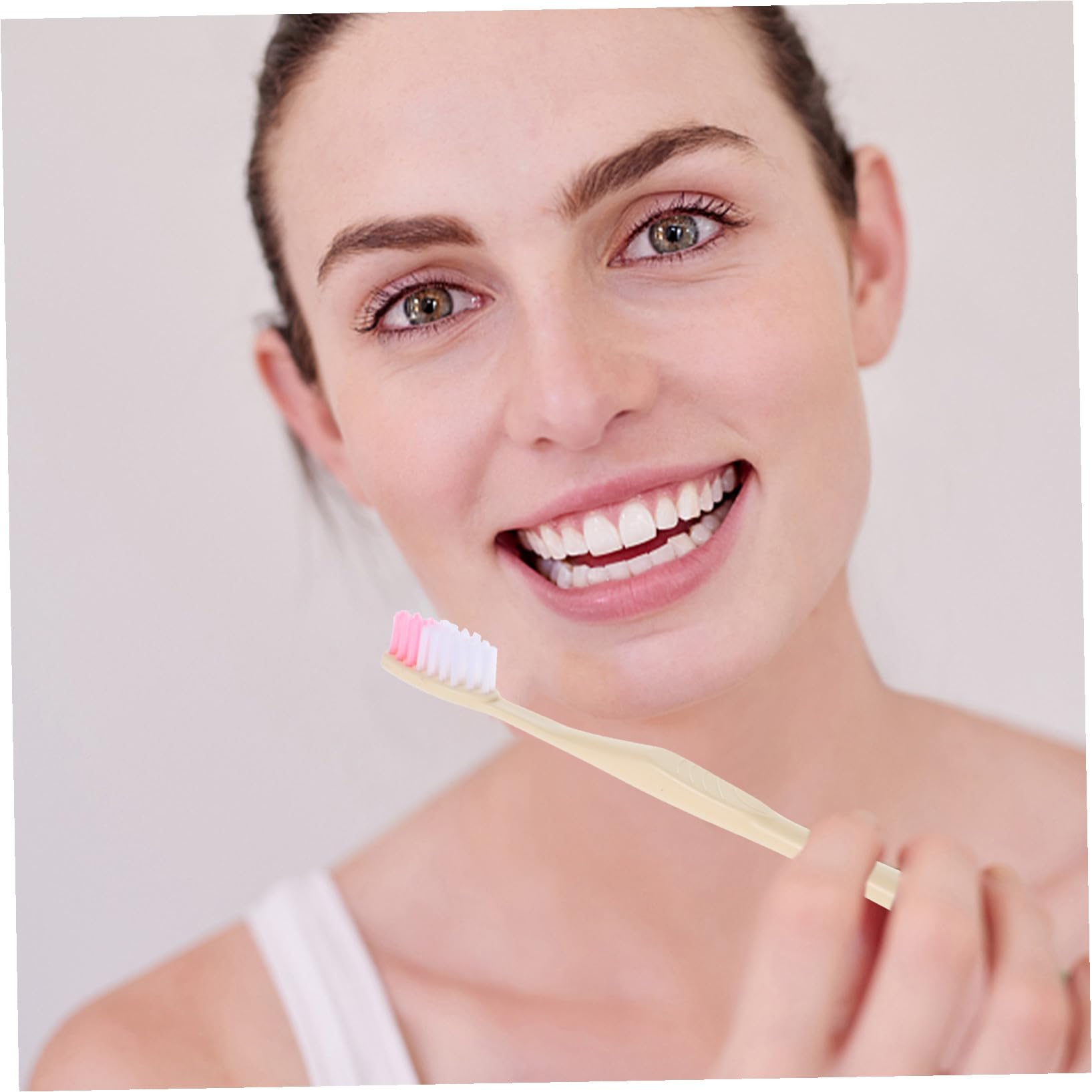 Set 100 Pezzi Spazzolini da Denti Manuali Monouso con Dentifricio Confezionati Singolarmente, Spazzolino da Viaggio Usa e Getta per Campeggio e Igiene Orale in Stile Stili multipli