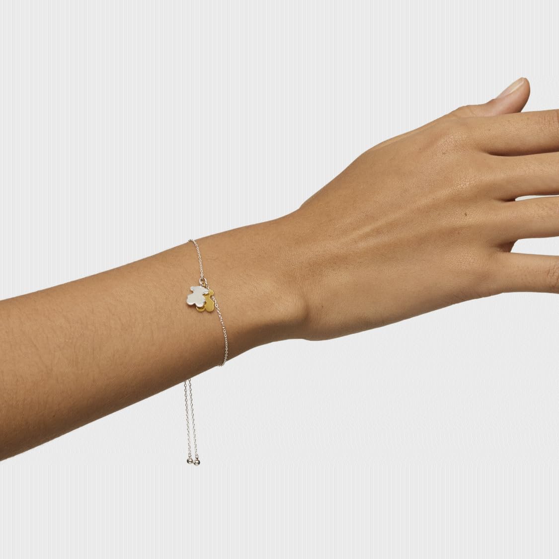 TOUS Pulsera de Plata de Primera Ley para Mujer con Doble Oso de 10mm en Plata y Baño en Oro y Cierre Deslizante, Colección Sweet Dolls