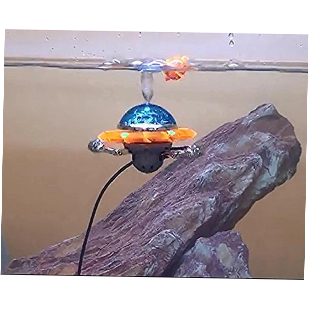 BESPORTBLE 3 Piezas De Decoración Genérica Ovni para Acuario Adorno Oscilante para Pecera Seguro para Agua Dulce Vibrante Accesorio para Acuario.