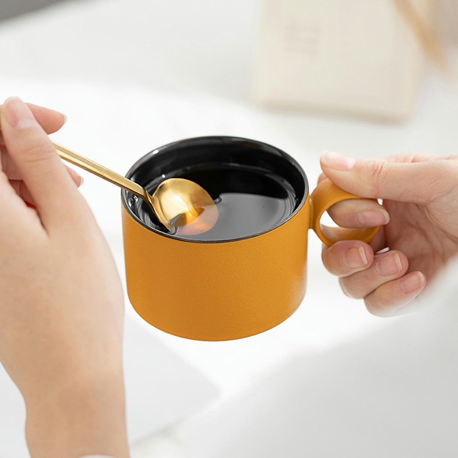 CAPIJIONG Juego de taza de café y plato de cerámica para pareja con cuchara, taza de agua de marca de té de la tarde, caja de regalo premium, (verde) versión corta -130ml/4.5oz