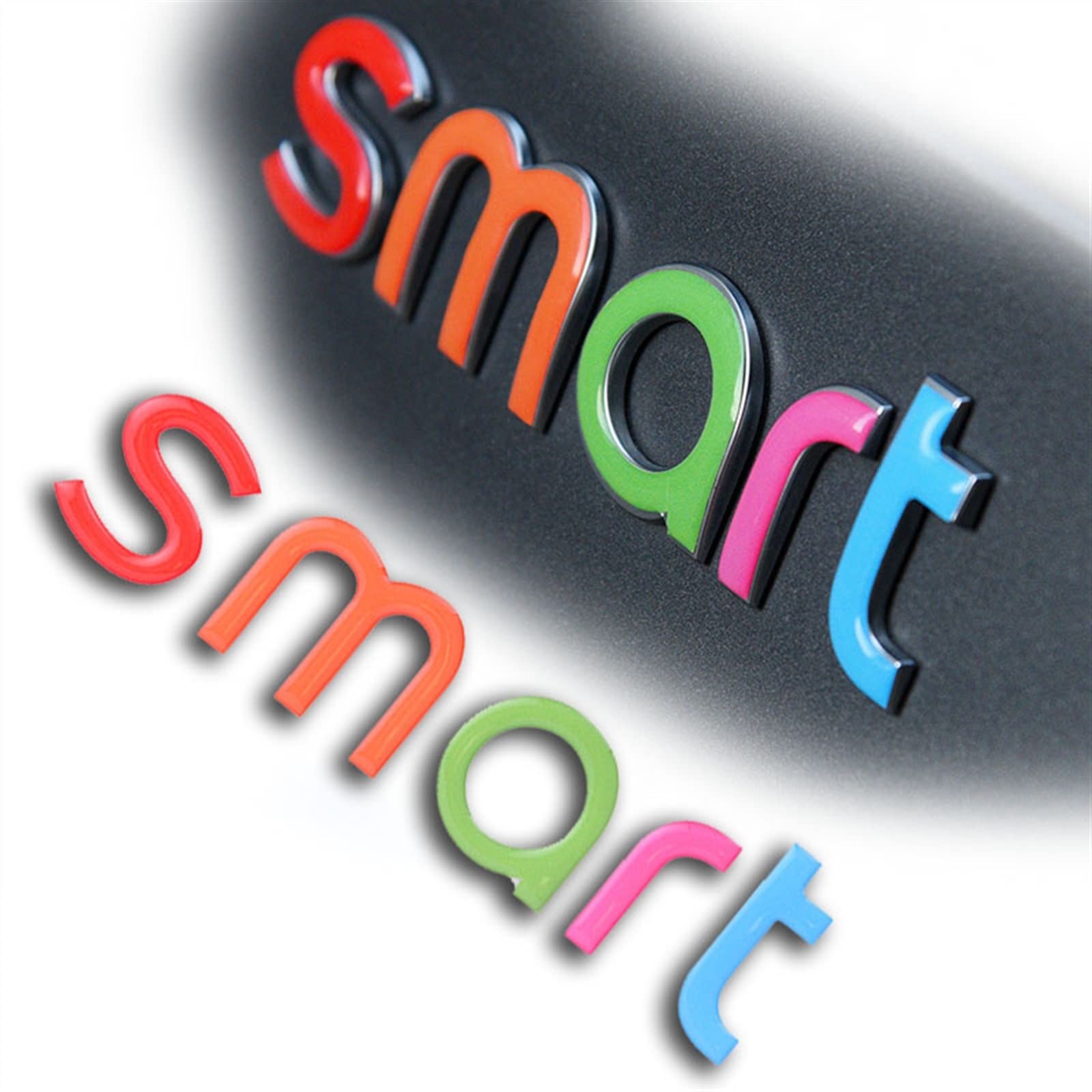 Emblema cromado para Smart Fortwo con acabado premium y relieve elegante