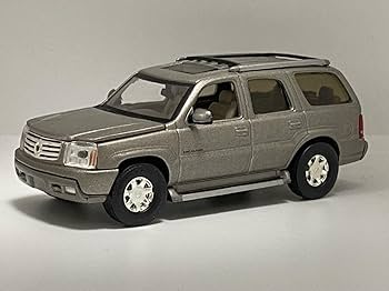 Amazon | キャデラック エスカレード ミニカー 1/43 | ミニカー