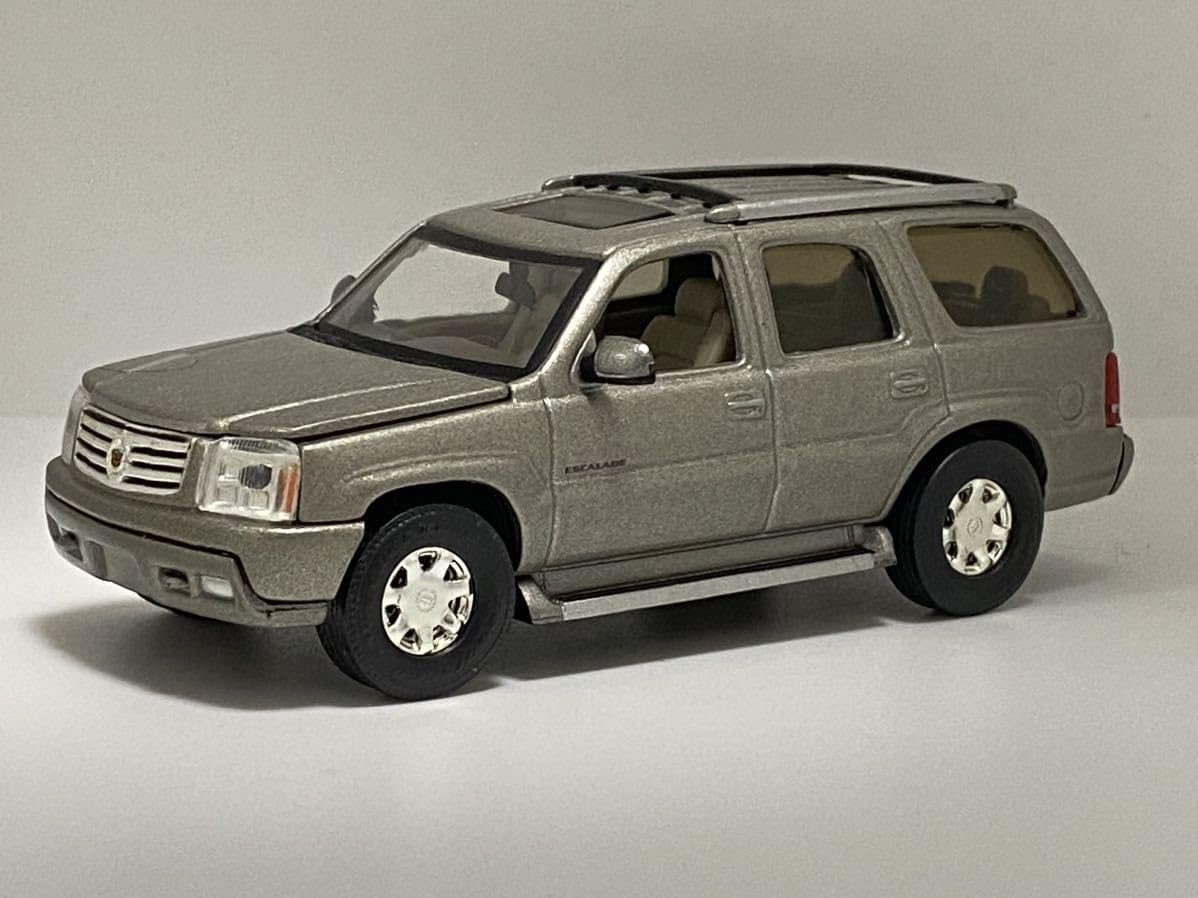 キャデラック エスカレード ESV 2003 1/18 ミニカー Y0967 m41332550198_1.jpg?1740064581