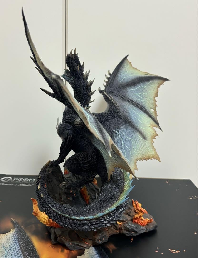 Amazon | モンハン モンスターハンター アルバトリオン
