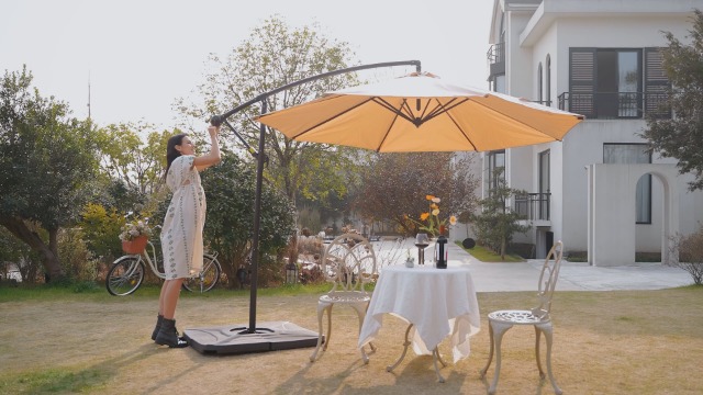 BLUU 10 FT Patio Offset Umbrella Outdoor Cantilever Umbrella Hanging Umbrellas, Fade Resistant & Waterproof Solution-Dyed Canopy Fabric with Infinite Tilt, Crank & Cross Base (Dark Grey) : Patio, Lawn