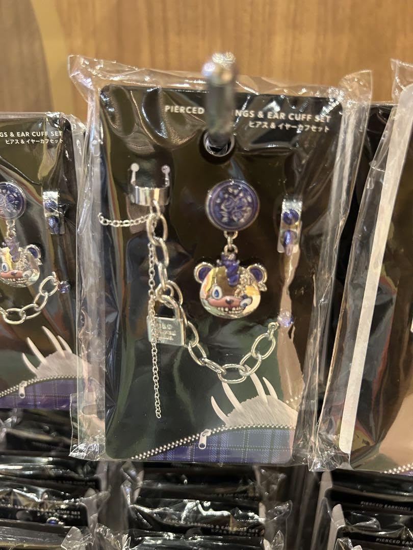 Amazon.co.jp: ?ハミクマパンク?ピアス&イヤーカーフセットusj