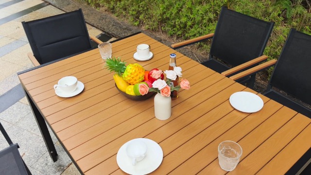 Dmora - Tuintafel Roma, rechthoekige uittrekbare eettafel, tuintafel in rotan-look, 100% Made in Italy, 150/220 x 90 x 72 cm, antraciet