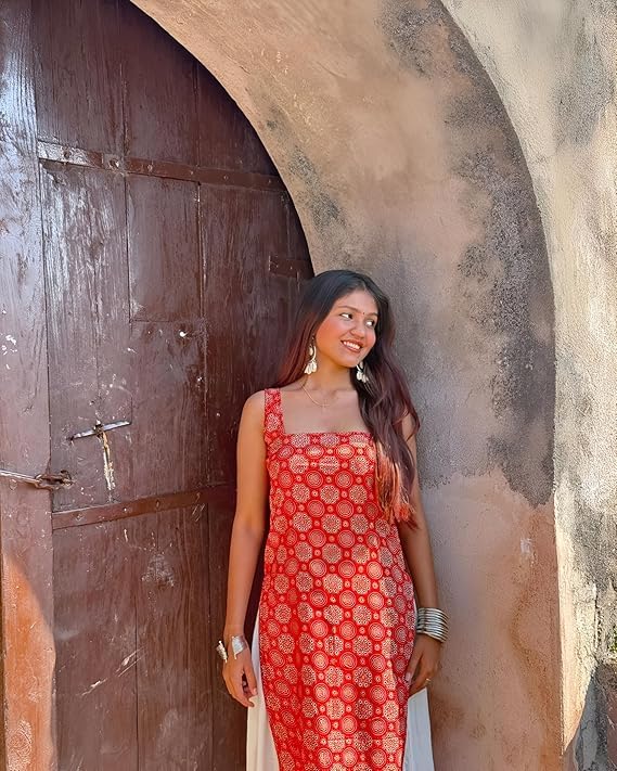 Image of Women's Sleeveless Ajrak Print Kurti - Pure Cotton, Straight Fit Cambric Jaipuri Printed Kurti