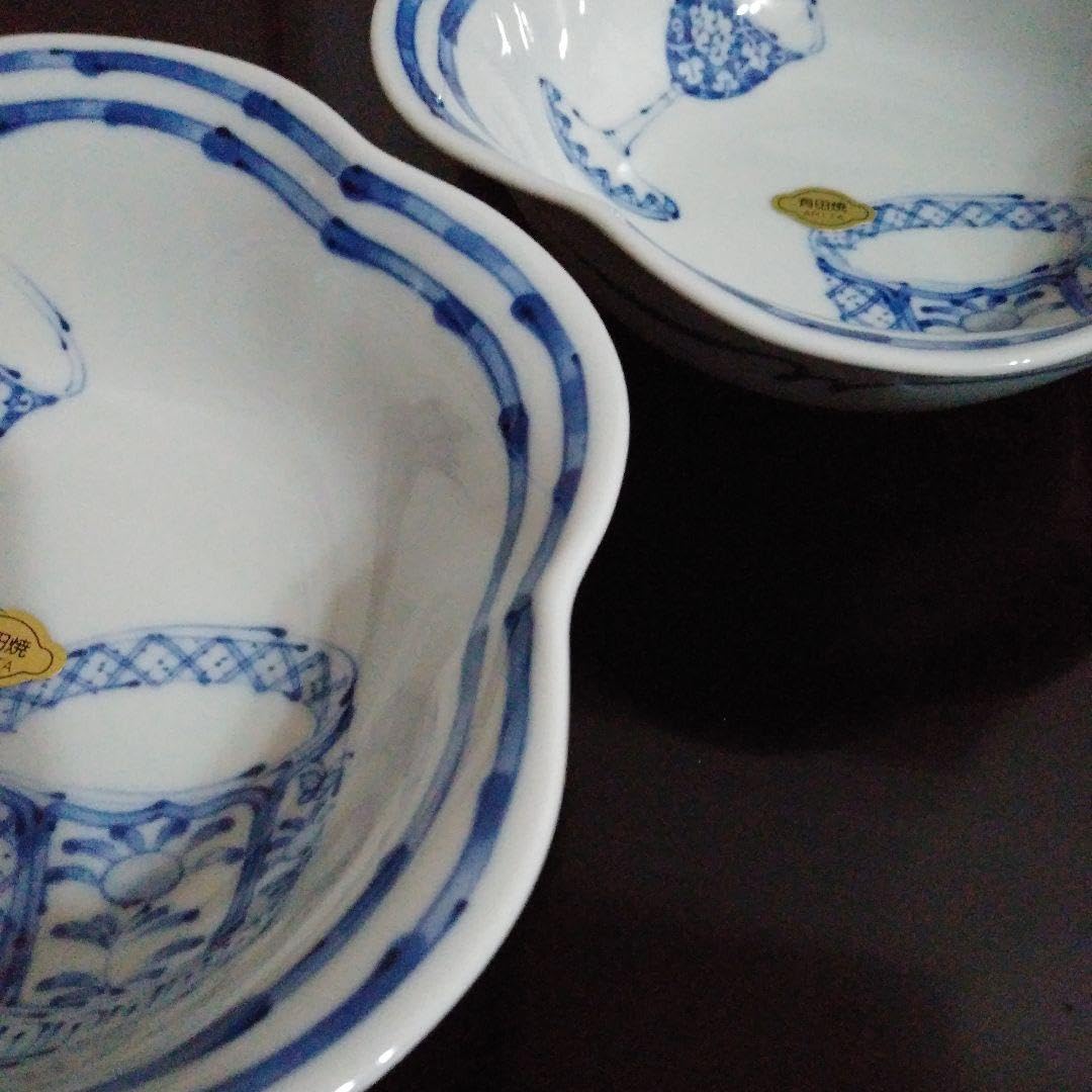 Amazon.co.jp: 有田焼 美染窯 時代絵 中鉢 フリル 染付 : ホーム＆キッチン