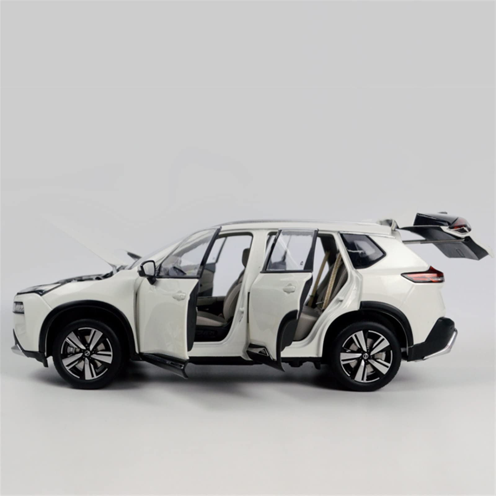 PAULDI X-TRAIL 2021 1/18スケール モデルミニカー PAULDI X-TRAIL 2021 1/18スケール モデルミニカー Amazon.co.jp