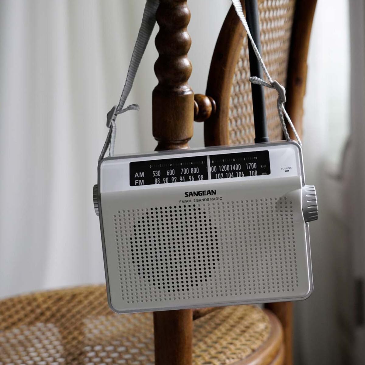 Sangean PR-D6 - Radio Portable (importado)