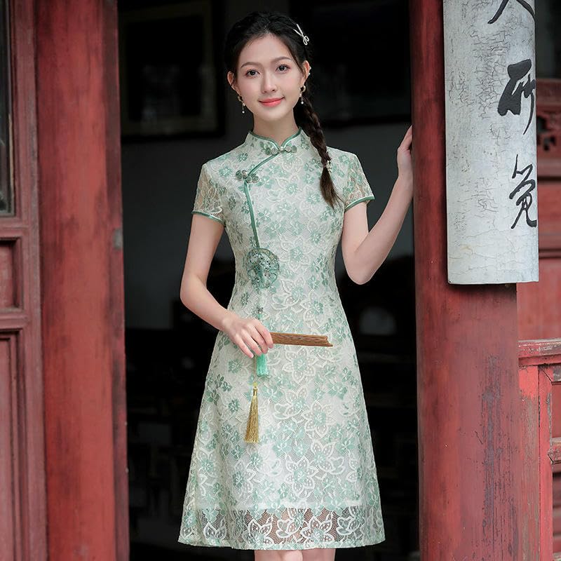 Robe de soirée d'été brodée : restez fraîche et chic sans complexe