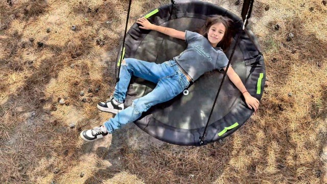 Amazon.com: HeyZoo 48 inch Tree Swing, Larger Saucer Flying Swing