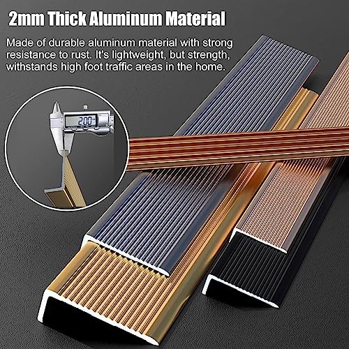 Protector de metal extra ancho para escalones de madera en restaurantes 4