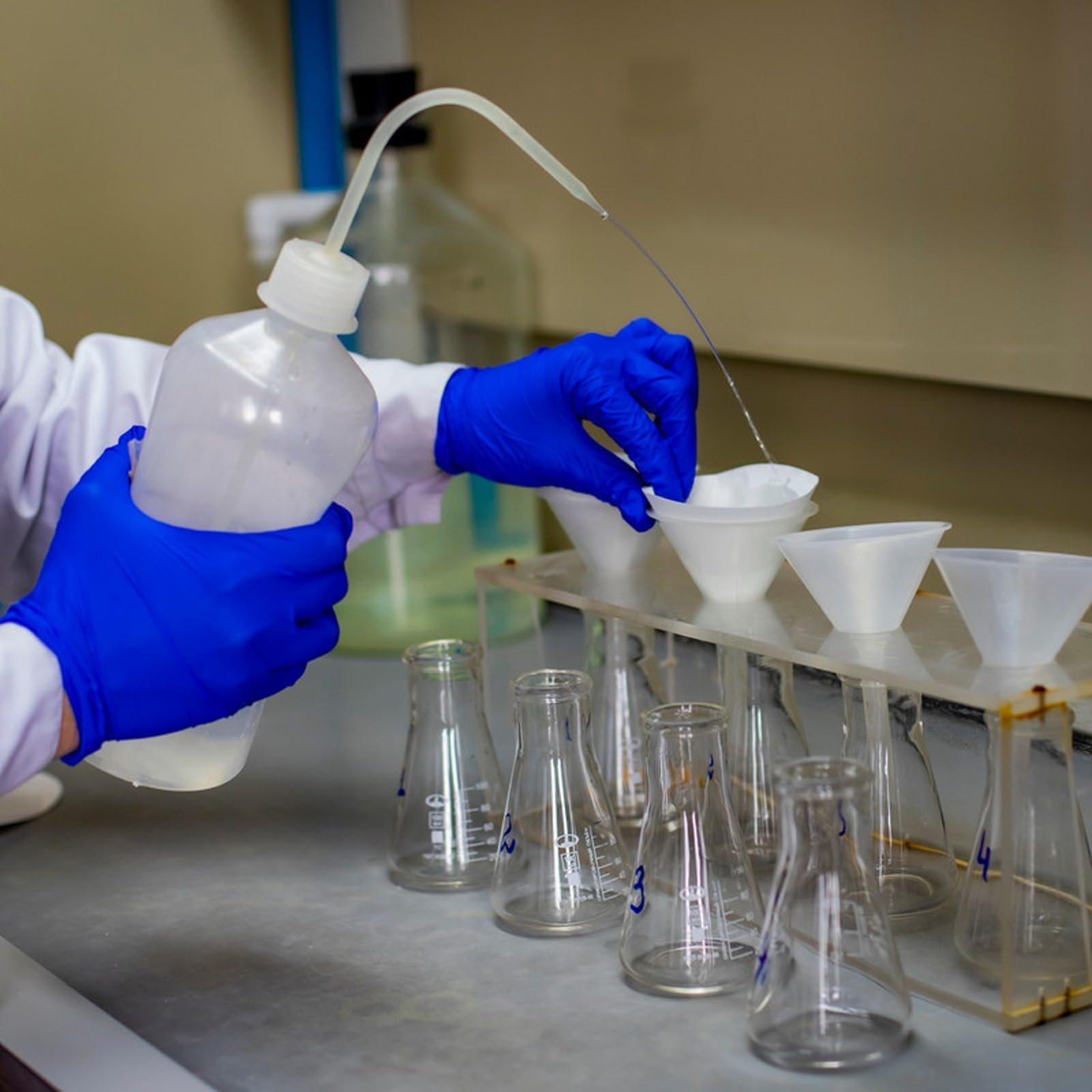 Butelka Laboratoryjna 500 ml, 3 Sztuki, Plastikowa do Podlewania Roślin i Czyszczenia Laboratorium