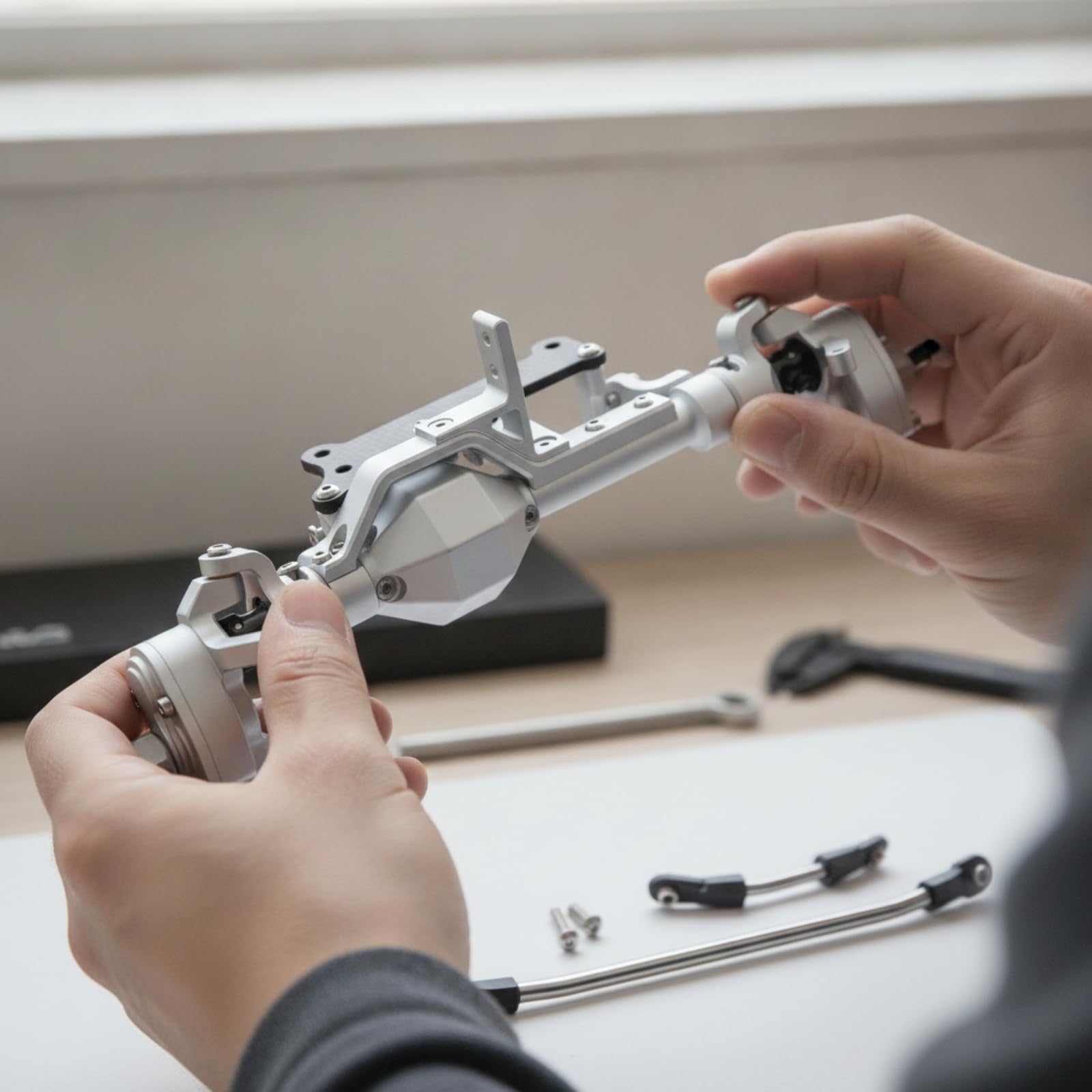 Assale Posteriore per Crawler RC Assale Veicolo Assale Rigido Ponte Posteriore per Chassis Personalizzati in Lega con Snodi E Tiranti Metallici a, Argento