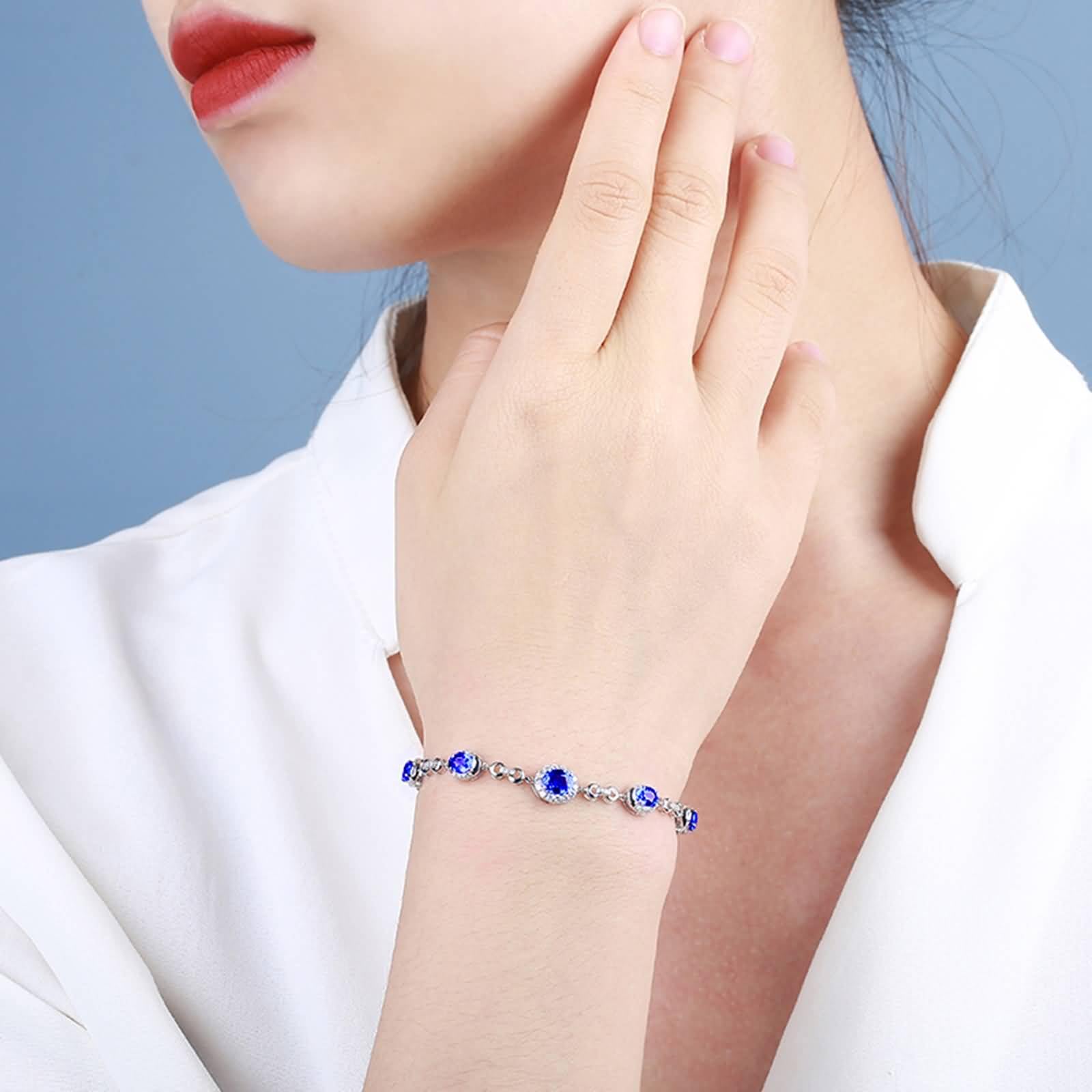 Pulseras de oro de 18 quilates para mujer, pulsera de cadena de eslabones de oro blanco con zafiro azul creado en laboratorio de 4,22 quilates y moissanita de 0,462 quilates, No es una piedra