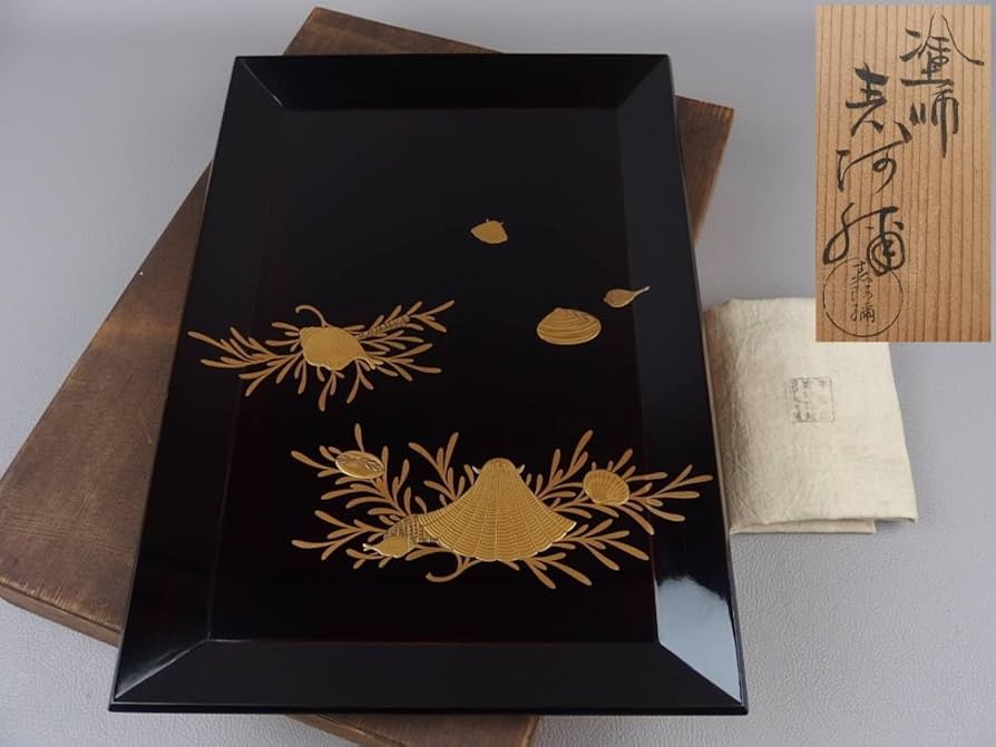 Amazon.co.jp: 【骨董茶道具】塗師田中表阿弥蒔絵貝尽角盆